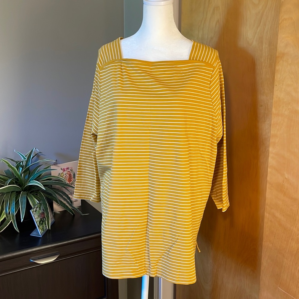 Ava & Viv Women’s Top